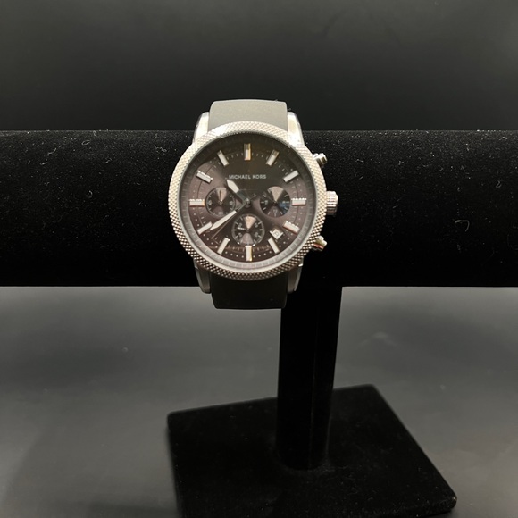 Michael Kors Scout Watch - Picture 6 of 9